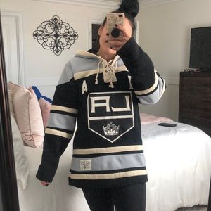 LA Kings sweater